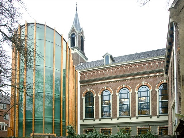 Zijkant Remonstrantse Kerk