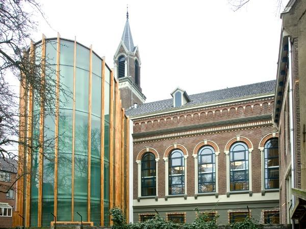 Zijkant Remonstrantse Kerk